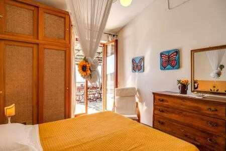 Gocce Villas - Sunshine Villa マッサ・ルブレンセ エクステリア 写真